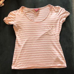 🌸Guess Pink & White striped tee.